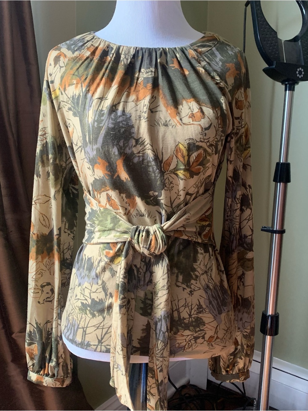 Etro Dog Horse Scene Print Wool Blend Knit Shirt Top Self Tie Sz 40 ~US 4